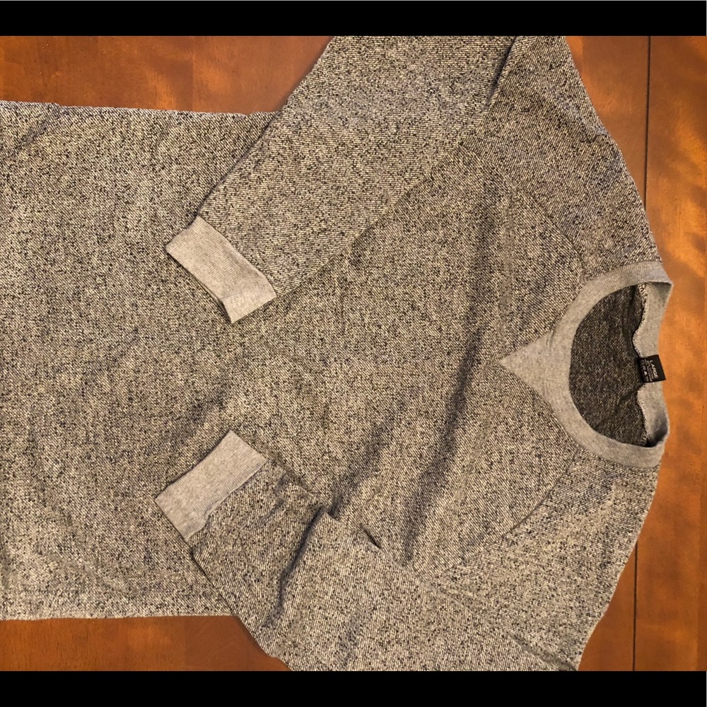 Men’s RBX lightweight athletic sweater size L